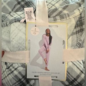 Victoria’s Secret jogger set